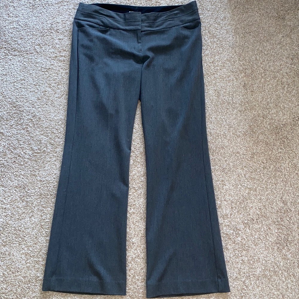 Dark grey, chic editor pants!